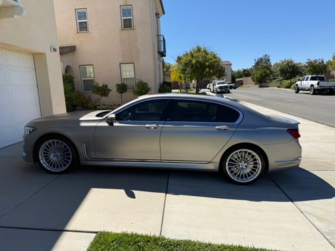 Used 2020 BMW ALPINA B7 xDrive w/ Luxury Rear Seating Package AWD/4WD image 14