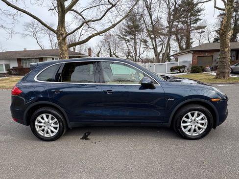 Used 2013 Porsche Cayenne Diesel AWD/4WD image 6