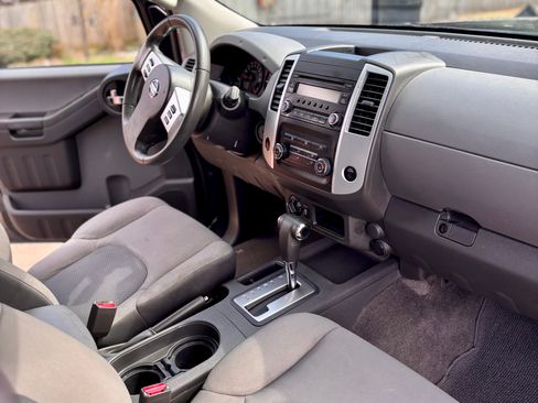 Used 2015 Nissan Xterra X w/ Nevada Tow Package image 15