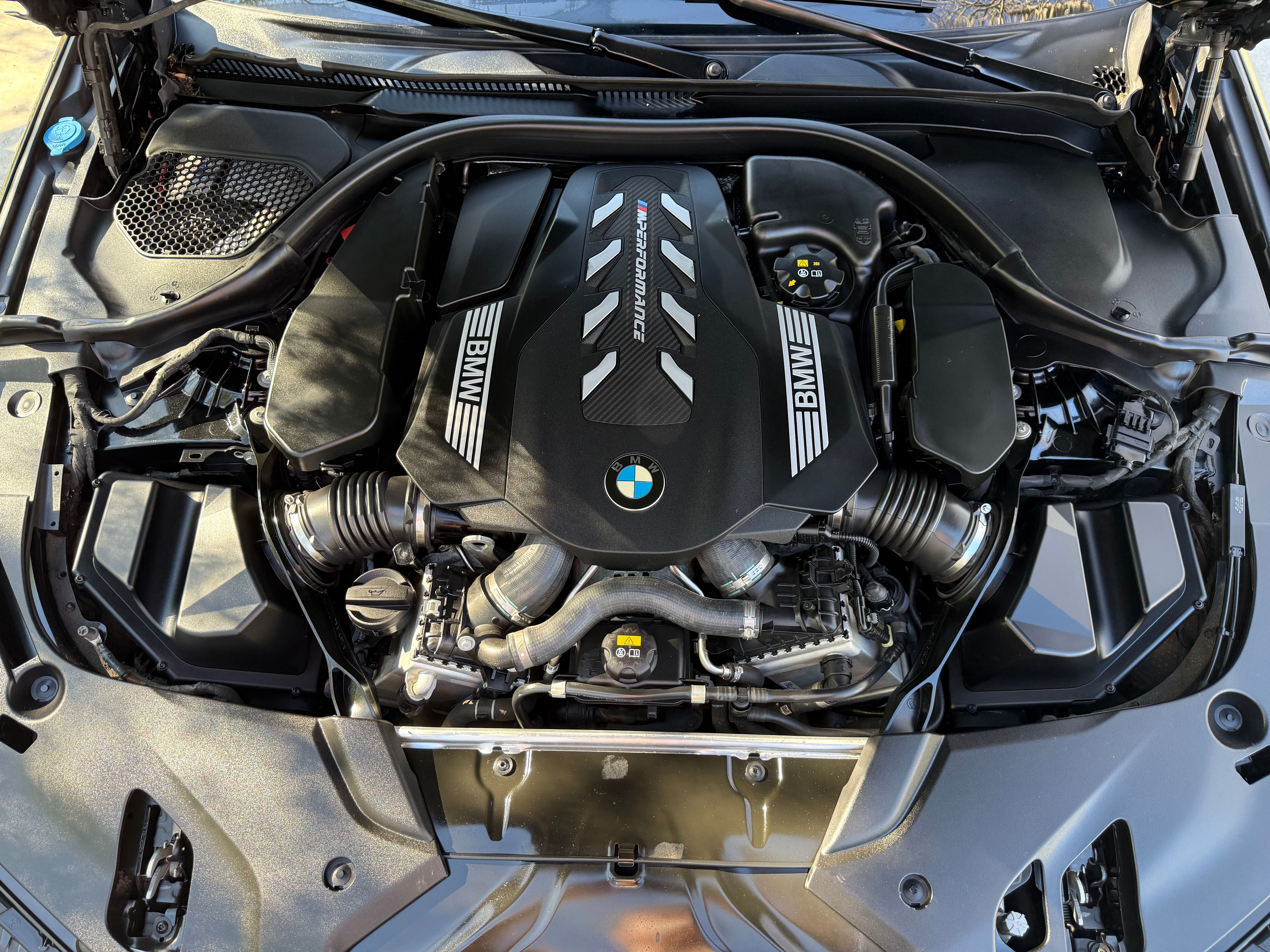 Used 2020 BMW M550i xDrive w/ Executive Package AWD/4WD image 9