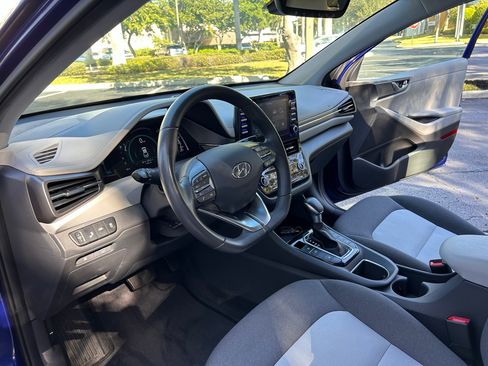 Used 2020 Hyundai Ioniq SEL image 8