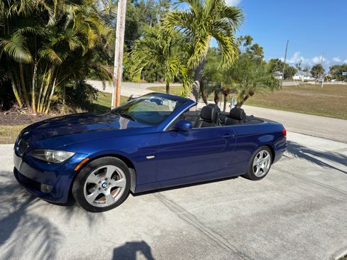 Used 2010 BMW 328i 328i Convertible 2D image 1