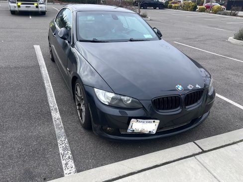 Used 2008 BMW 335i Convertible image 1