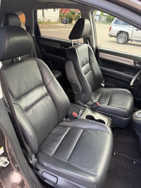 Used 2011 Honda CR-V EX-L image 16