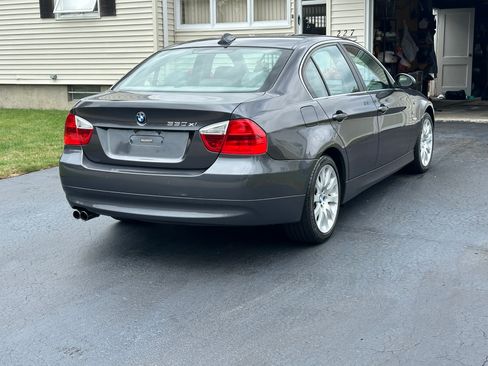 Used 2006 BMW 330xi Sedan AWD/4WD image 2