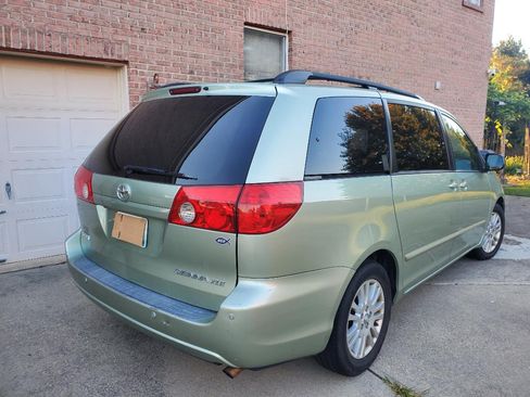 Used 2007 Toyota Sienna XLE Limited image 5