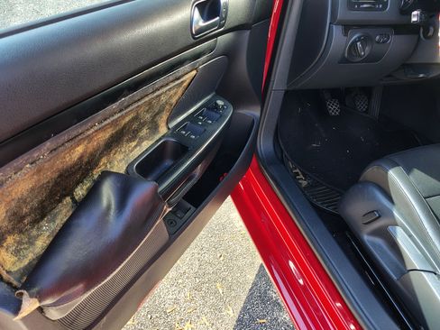 Used 2010 Volkswagen Jetta Wolfsburg Edition image 14