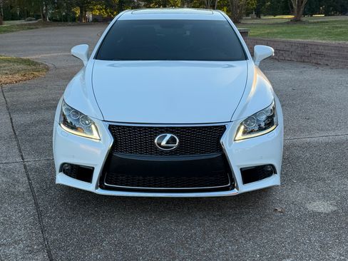 Used 2013 Lexus LS 460 image 4