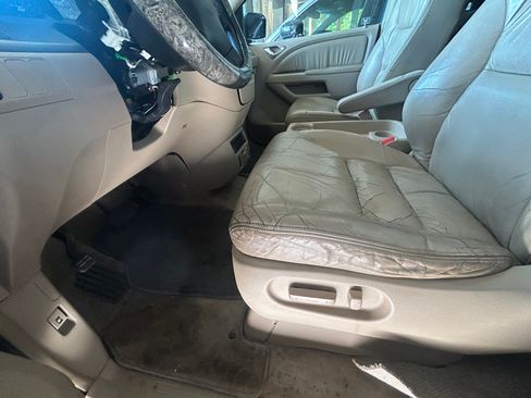 Used 2005 Honda Odyssey EX-L image 18