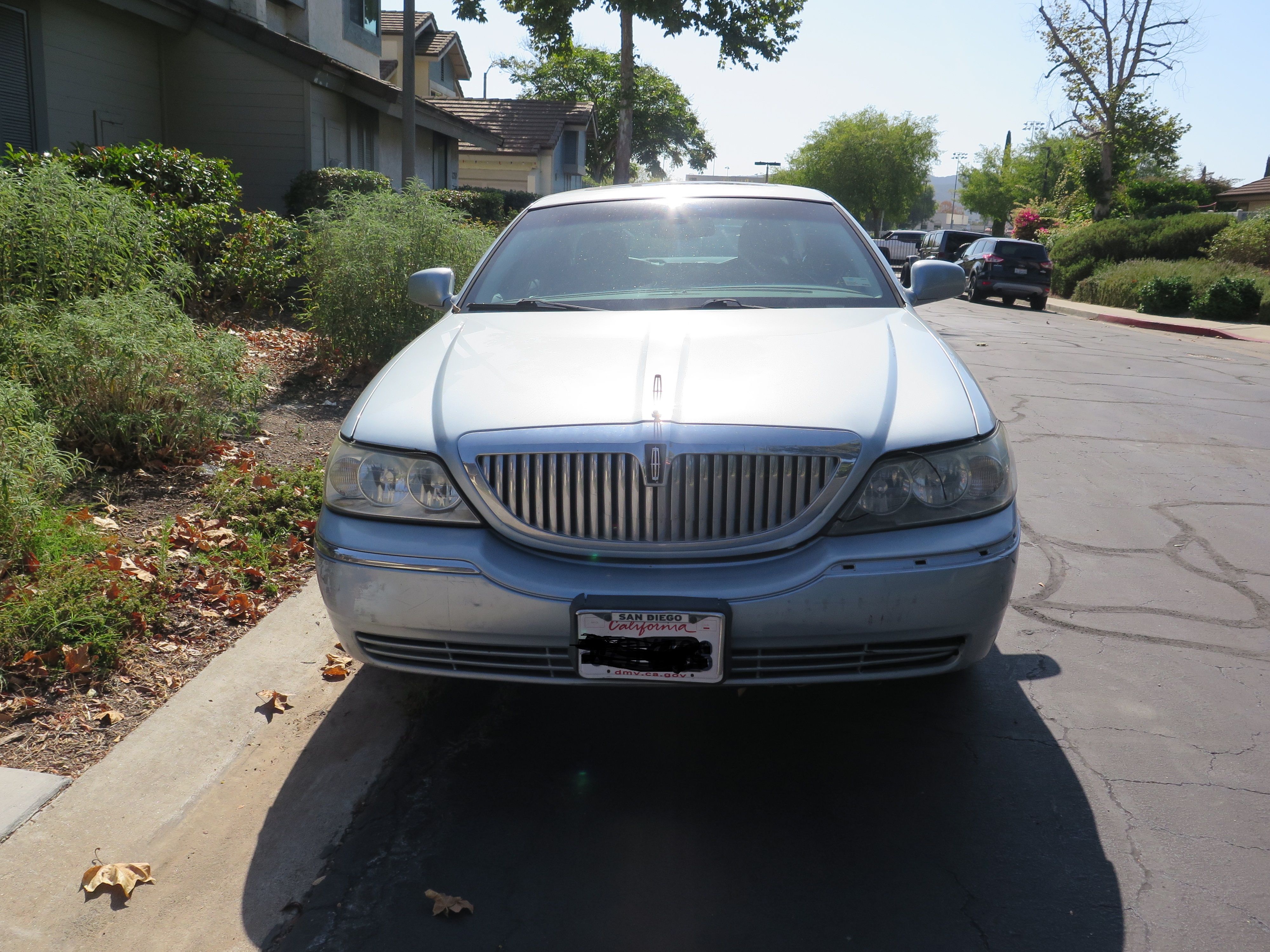 Used 2006 Lincoln Town Car Signature Limited RWD image 12