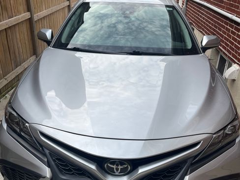 Used 2022 Toyota Camry SE FWD image 4