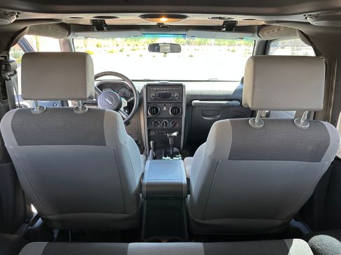 Used 2007 Jeep Wrangler X AWD/4WD image 28