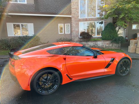 Used 2019 Chevrolet Corvette Grand Sport w/ Carbon Flash Badge Package RWD image 6