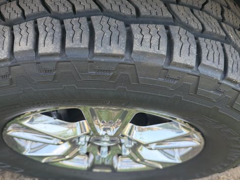 Used 2012 Ford F150 XLT w/ XLT Chrome Pkg RWD image 26