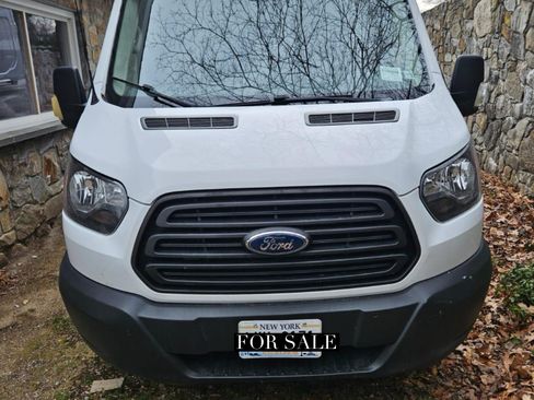 Used 2019 Ford Transit 150 148 Medium Roof image 1