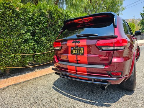 Used 2018 Jeep Grand Cherokee Laredo RWD image 8