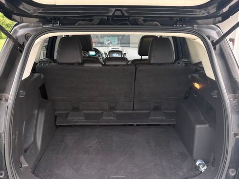 Used 2016 Ford Escape SE w/ SE Leather Comfort Package AWD/4WD image 12