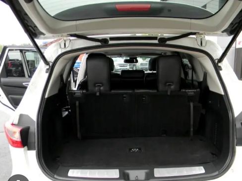 Used 2015 INFINITI QX60 AWD w/ Premium Plus Package image 10