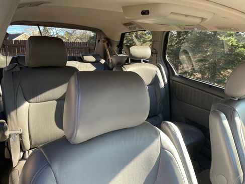 Used 2006 Toyota Sienna XLE Limited image 17