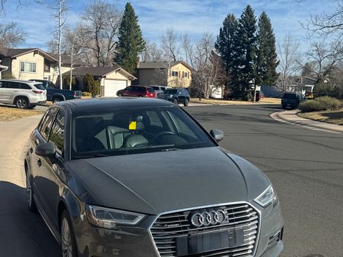 Used 2017 Audi A3 e-tron Premium Plus w/ Technology Package FWD image 11