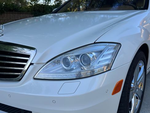 Used 2011 Mercedes-Benz S 550 image 32