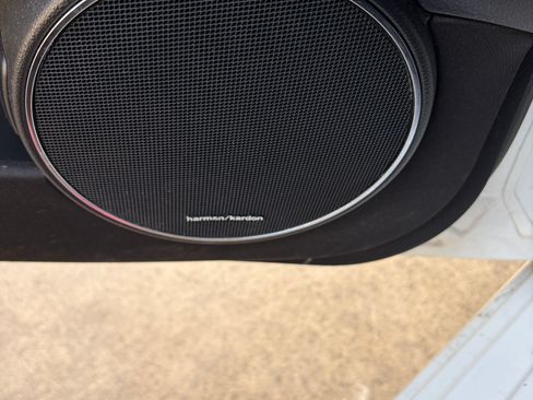 Used 2014 Mercedes-Benz C 300 4MATIC Sedan image 13