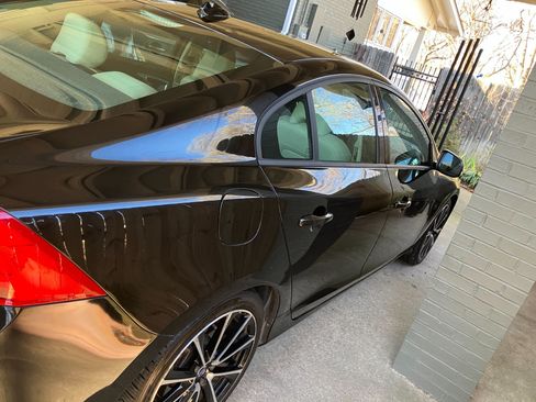 Used 2017 Volvo S60 T5 Dynamic w/ Vision Package image 8