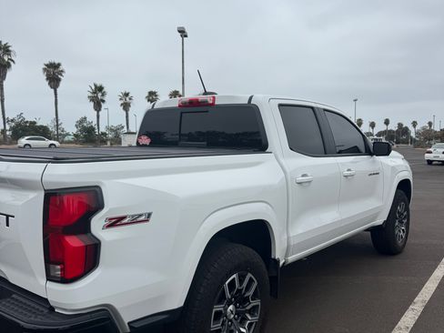 Used 2024 Chevrolet Colorado Z71 w/ Z71 Convenience Package 2 AWD/4WD image 4