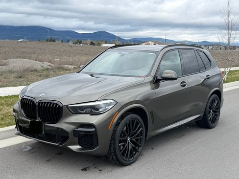 Used 2023 BMW X5 xDrive40i w/ M Sport Package image 1