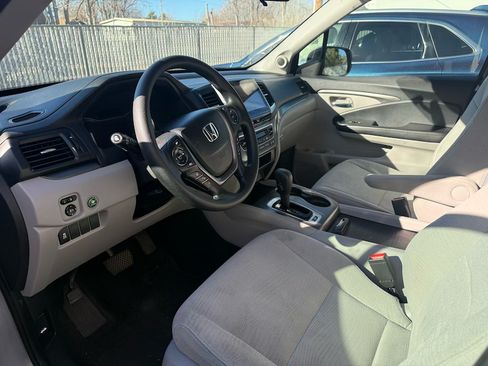 Used 2018 Honda Pilot EX image 4