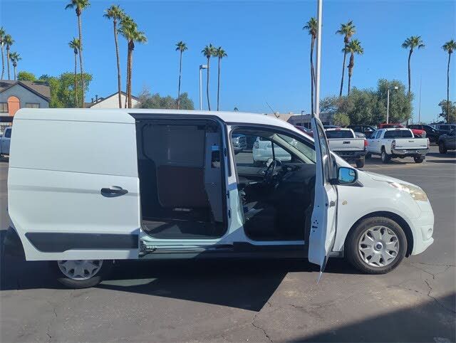 Used 2018 Ford Transit Connect XLT FWD image 4
