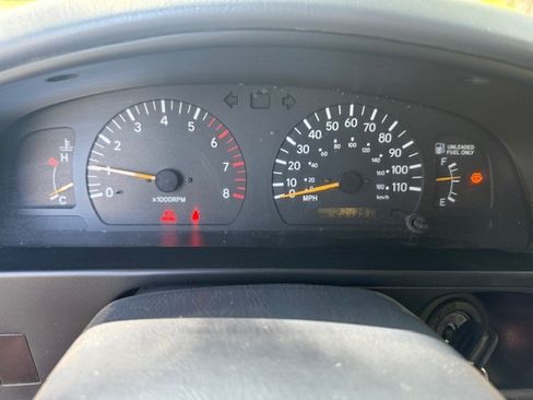 Used 1998 Toyota Tacoma 4x4 Xtracab V6 image 11