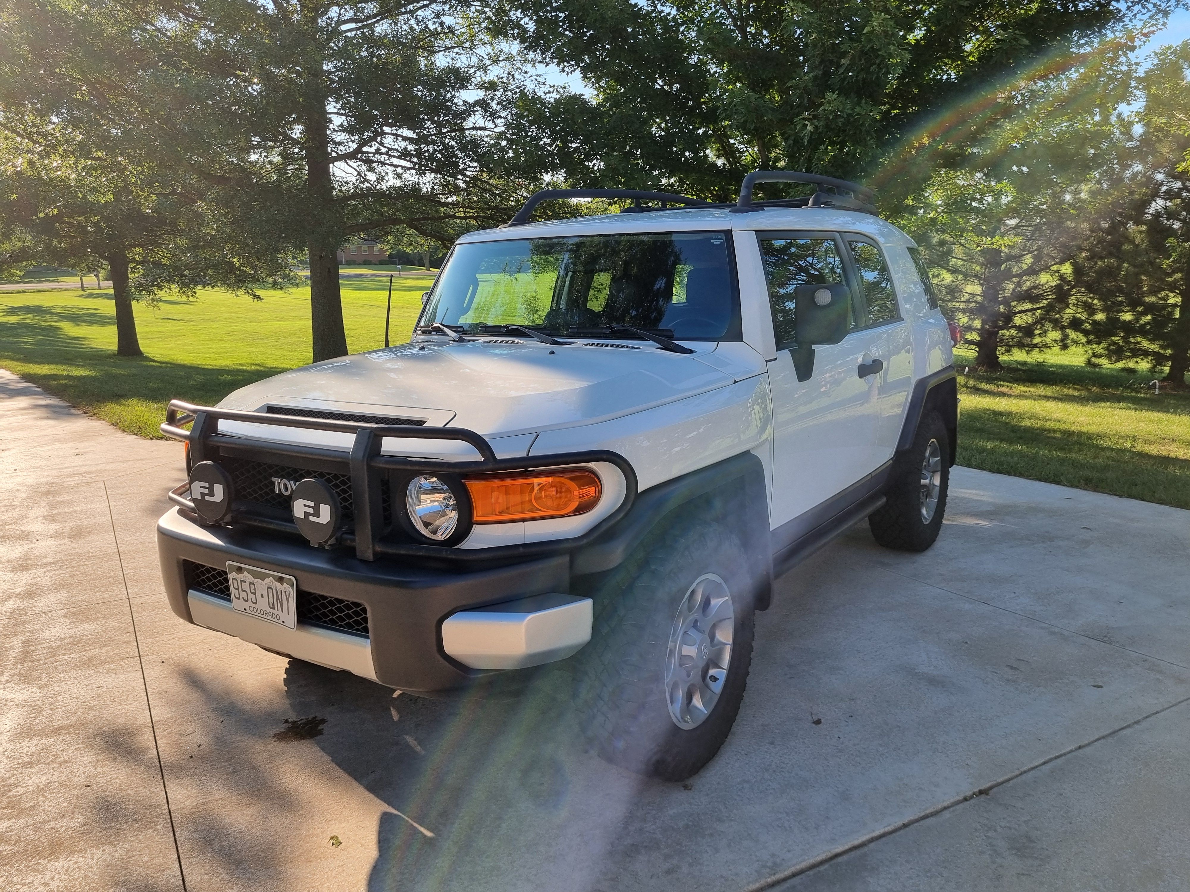 Used 2011 Toyota FJ Cruiser 4WD w/ Upgrade Pkg image 1