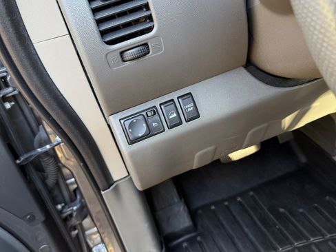 Used 2016 Nissan Frontier SV w/ SV Value Truck Pkg image 15