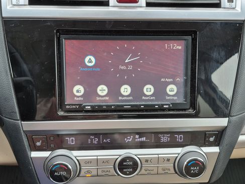 Used 2016 Subaru Outback 2.5i Limited image 10