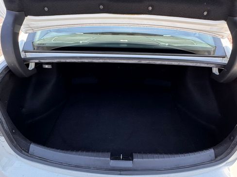 Used 2014 Acura ILX w/ Technology Package FWD image 10