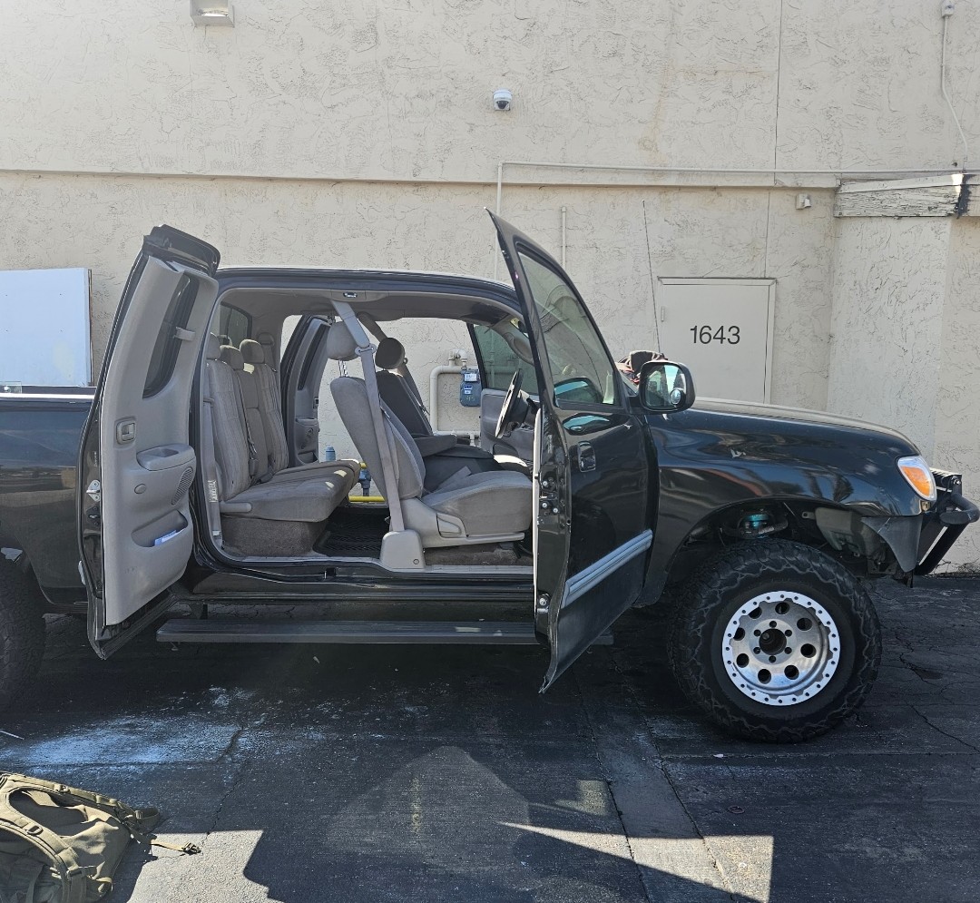Used 2006 Toyota Tundra SR5 w/ Towing Pkg RWD image 11