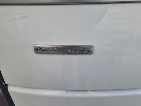 Used 2014 Land Rover Range Rover Long Wheelbase Autobiography image 2