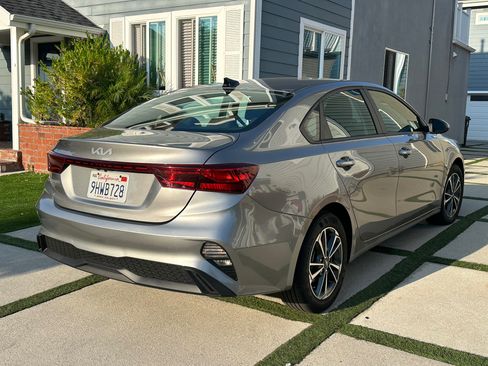 Used 2023 Kia Forte LXS FWD image 25