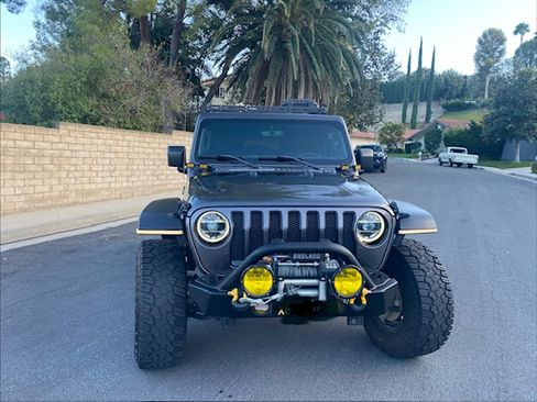 Used 2020 Jeep Wrangler Unlimited Sahara AWD/4WD image 10