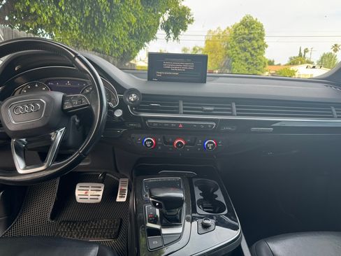 Used 2017 Audi Q7 3.0T Premium image 6