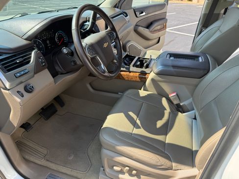Used 2017 Chevrolet Tahoe Premier RWD image 9