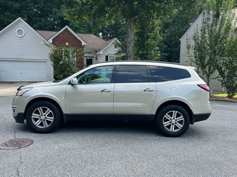 Used 2015 Chevrolet Traverse LT FWD image 5