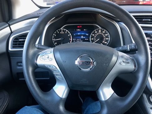 Used 2017 Nissan Murano S w/ Navigation Package image 2