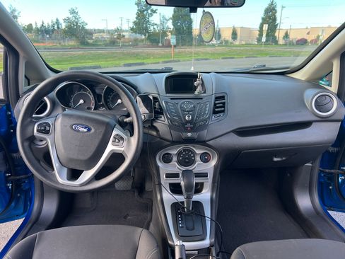 Used 2019 Ford Fiesta SE image 11