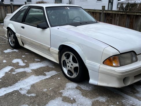 Used 1993 Ford Mustang GT image 4