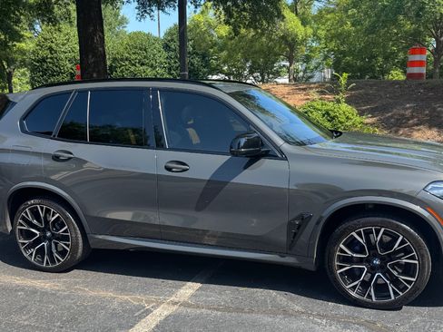 Used 2022 BMW X5 M w/ Competition Package 2 AWD/4WD image 2
