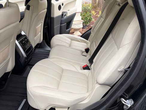 Used 2014 Land Rover Range Rover Sport HSE image 14