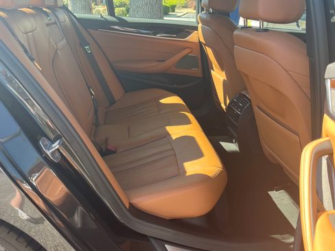 Used 2018 BMW 540i w/ M Sport Package image 13