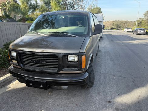 Used 2002 GMC Savana 2500 Passenger image 4